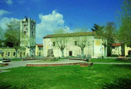 Chiesa e torre di S. Alessandro, Vecchiano