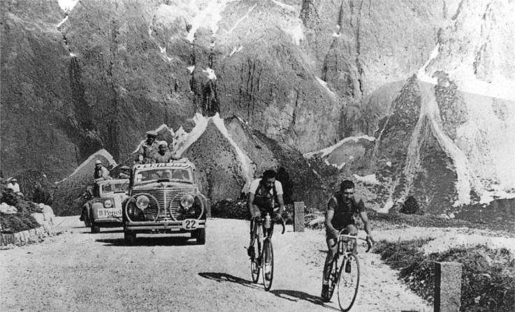 1940, coppi con bartali sulle dolomiti